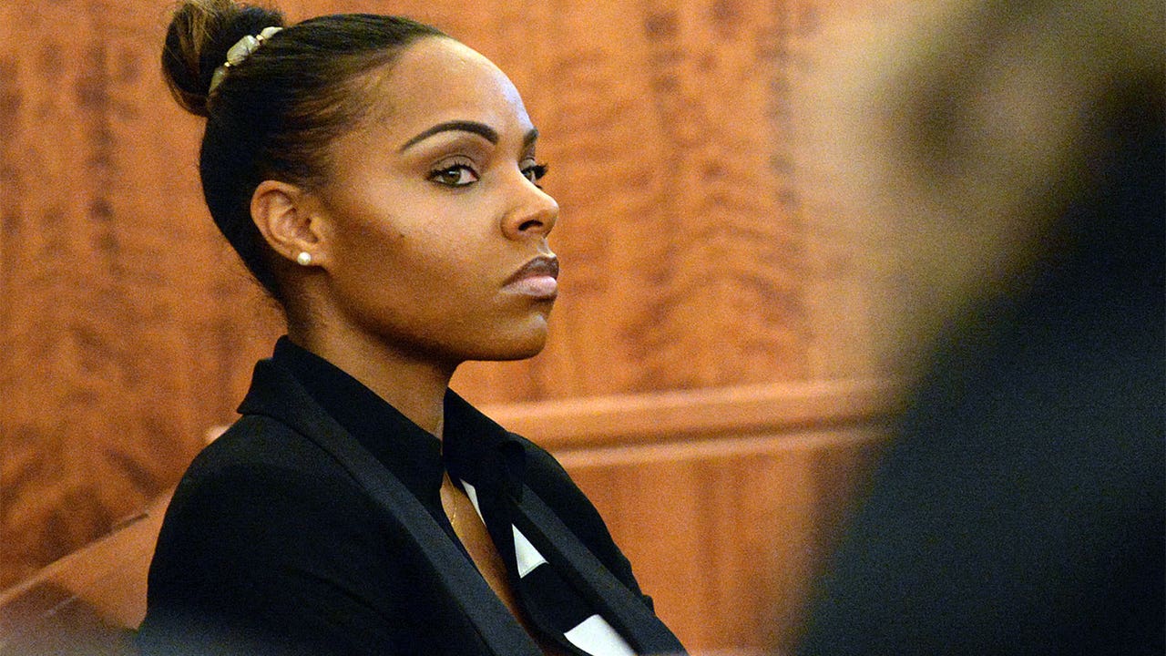 Aaron Hernandez's fiancee granted immunity, could testify